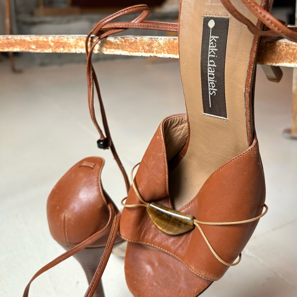 Beautiful Tiger Eye Detail On These Stunning Design Heels.